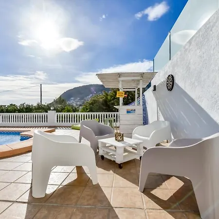 Guzman - Anneida Vila *