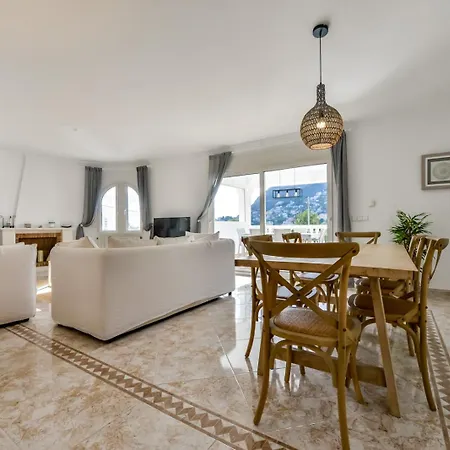 Vila Guzman - Anneida