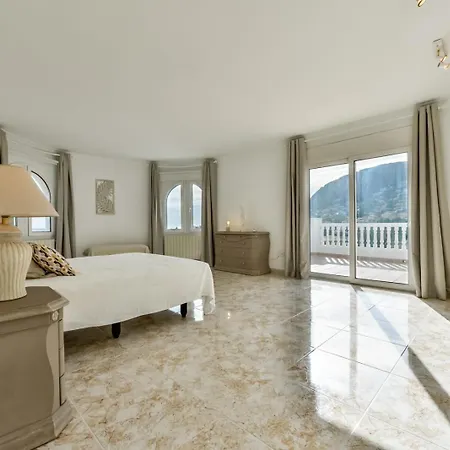 Villa Guzman - Anneida