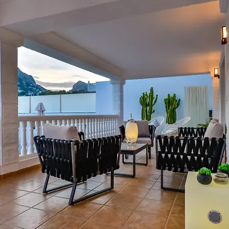 Guzman - Anneida Calpe