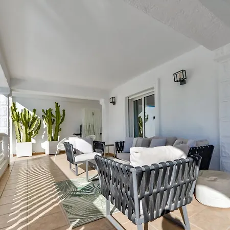 Guzman - Anneida וילה