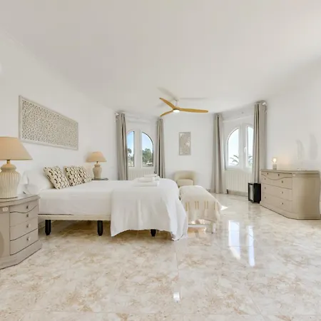 Guzman - Anneida * Calpe