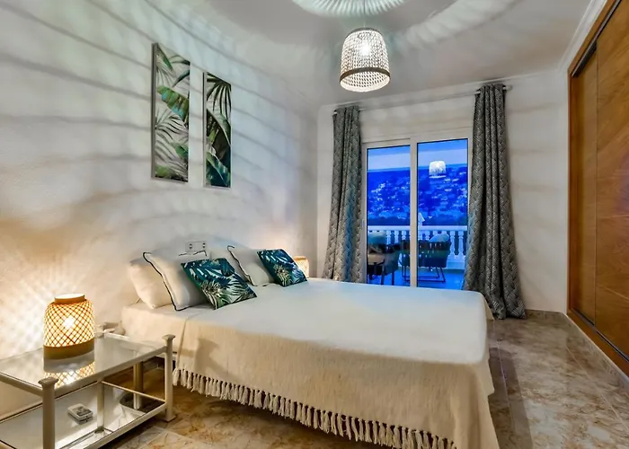 Guzman - Anneida Calpe