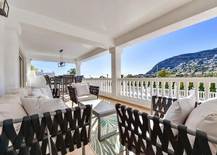 Villa Guzman - Anneida Calpe