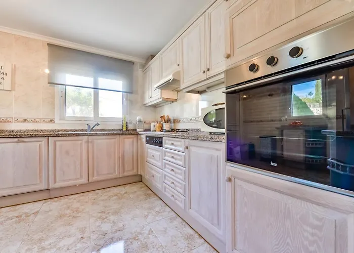 Villa Guzman - Anneida Calpe