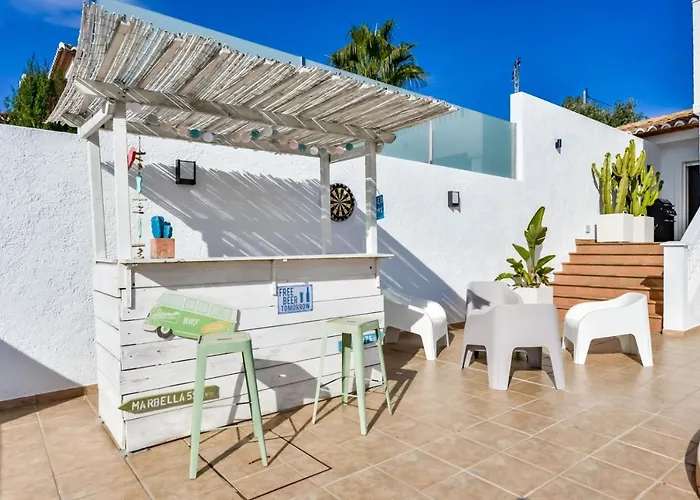 Guzman - Anneida Villa Calpe