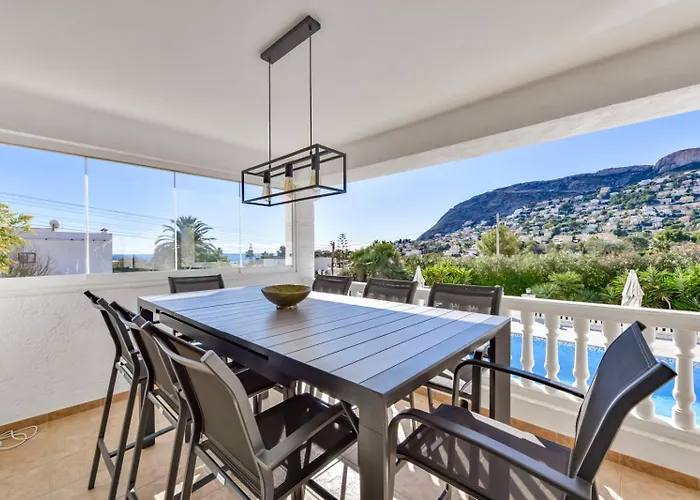 Guzman - Anneida Villa *