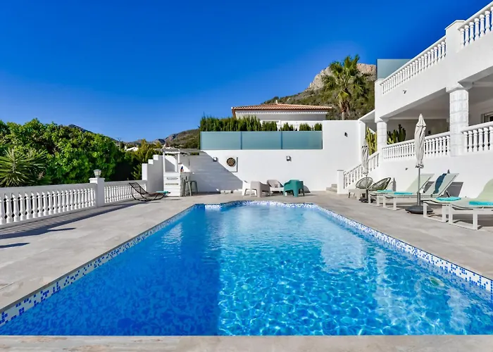 Guzman - Anneida Villa Calpe